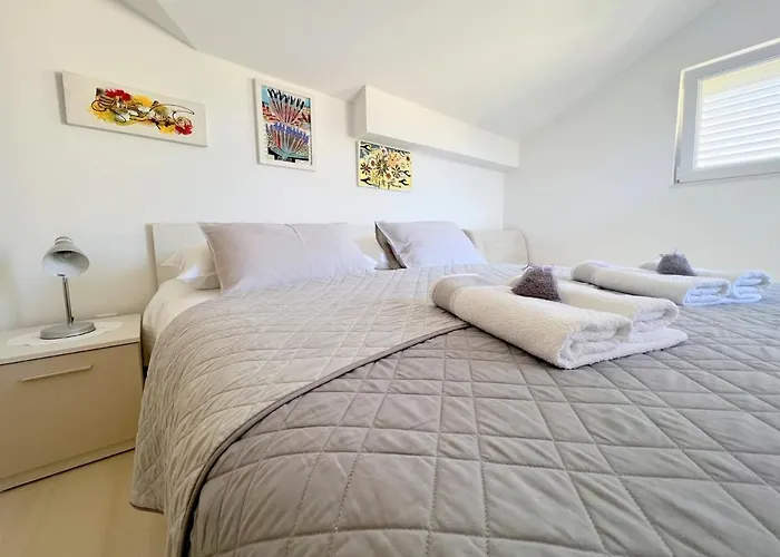 Old Town Rab Pjaceta Lejlighed