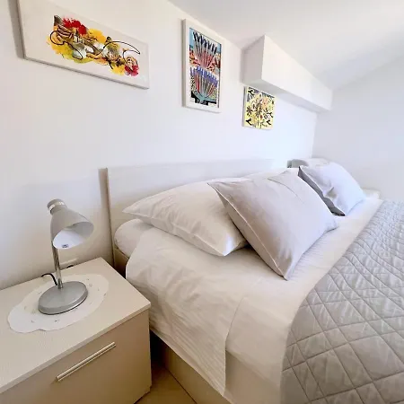 Old Town Rab Pjaceta ラブ