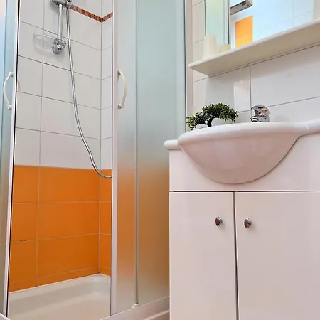 Old Town Rab Pjaceta