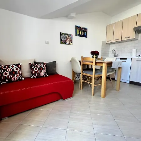 Old Town Rab Pjaceta *