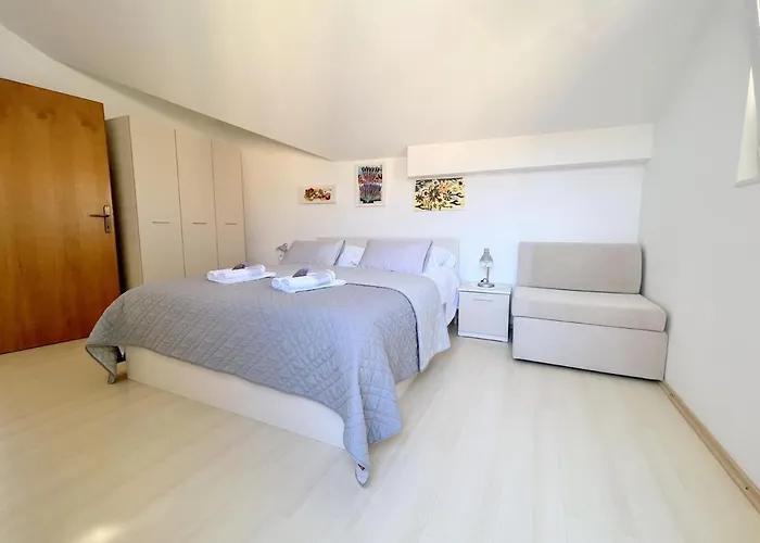 Old Town Rab Pjaceta * Rab Town